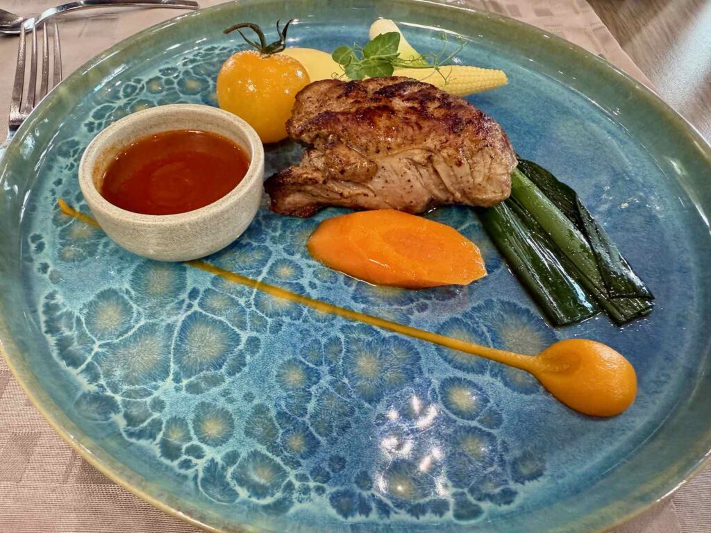 Vosges-restuarant-La-Marmite-Greux-miece-veau