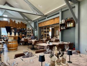 Vosges-restuarant-La-Marmite-Greux-salle