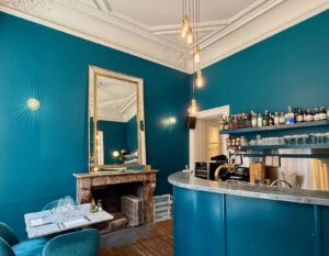 Charleroi-restaurant-Papilles-et-Pupilles-comptoir