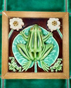 Taverne-Grenouille-carrelage-grenouille