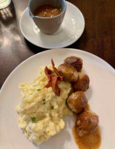 Neuf-suggestions-brugeoises-Recolte-boulettes