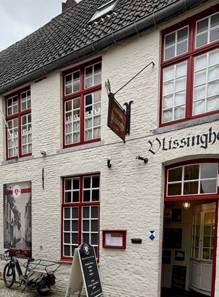 Neuf-suggestions-brugeoises-cafe-Vlissinghe-exterieur