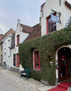 Neuf-suggestions-brugeoises-t-Apostelientje-facade
