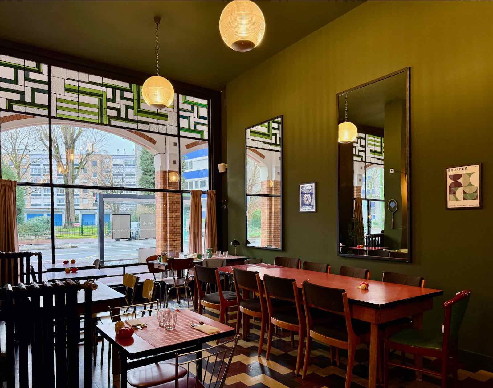 La-Cantine-des-Arcades-à-Tourcoing-salle