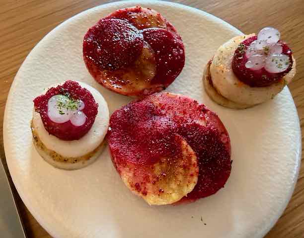 LaM-restaurant-Pigments-mise-en-bouche-betterave-et-navet