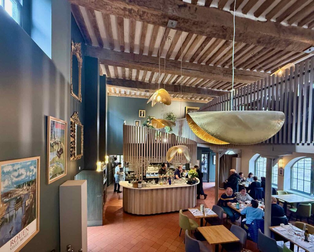 Rouen-cafe-Hamlet-interieur