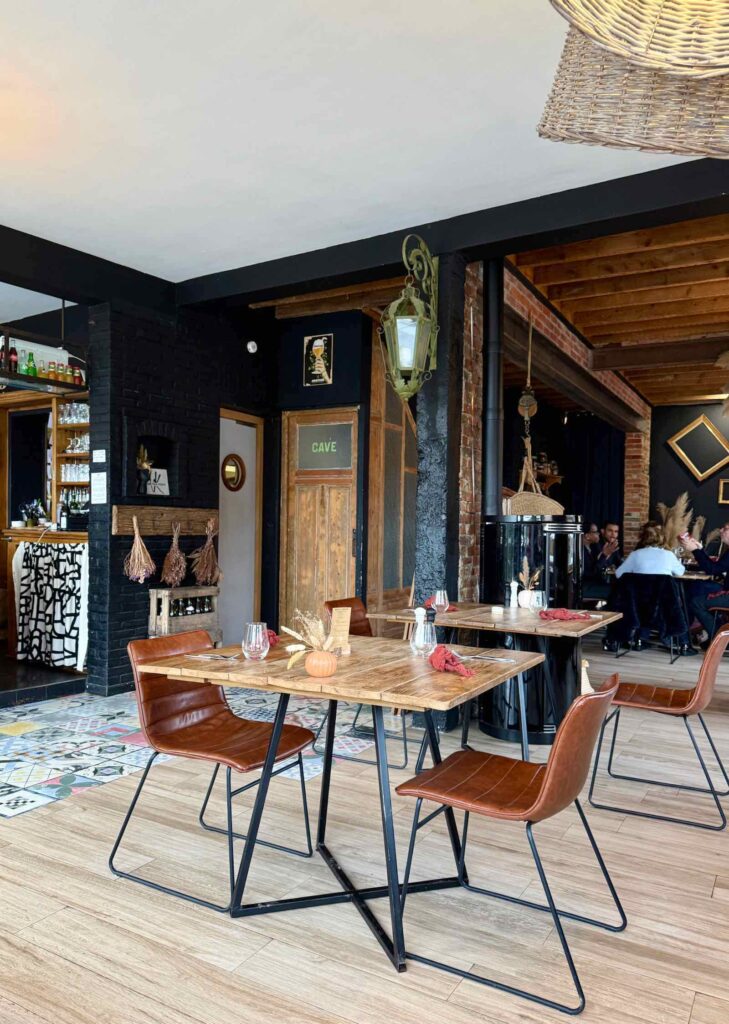 Au-Koning-van-Peene-a-Zuytpeene-deux-tables