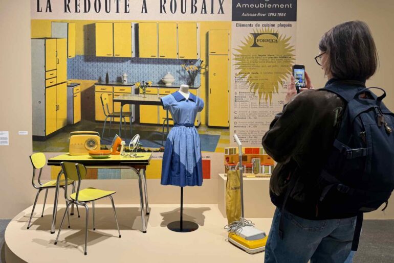 La-Piscine-Roubaix-expo-La-Redoute-cuisine-formica