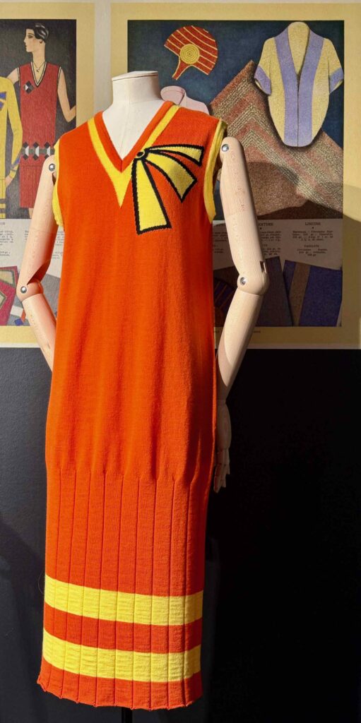 La-Piscine-Roubaix-expo-La-Redoute-robe-style-annees-trente