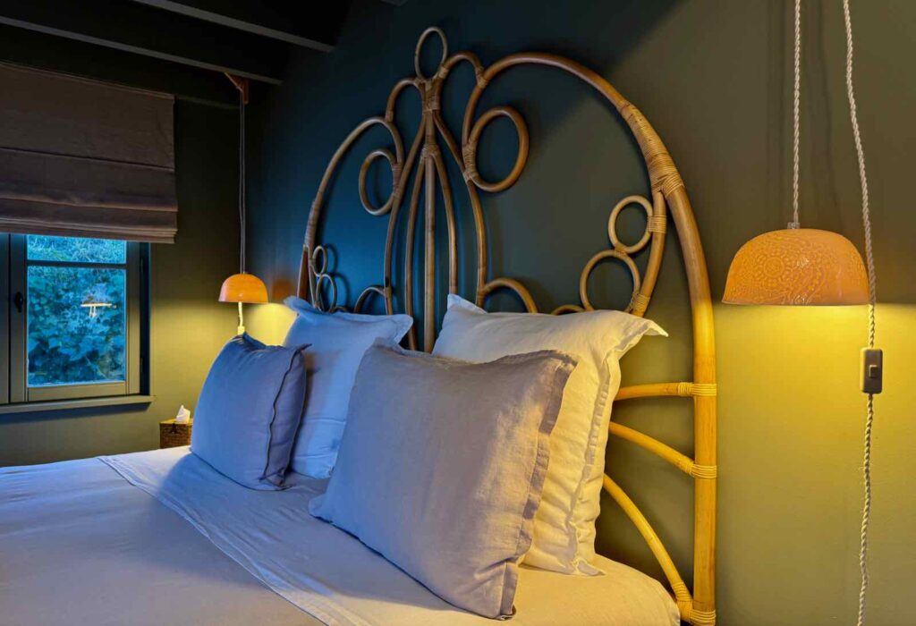 Un-Matin-de-mai-Verlincthun-La-Suite-lit-detail