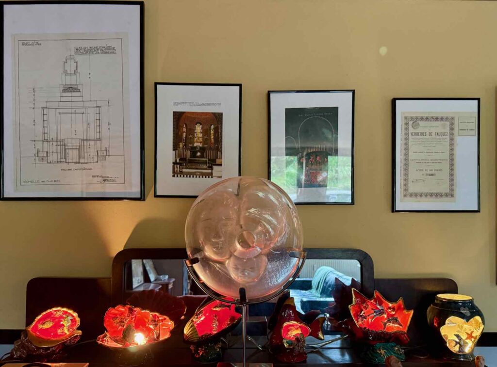 Braine-le-Comte-La-Chapelle-de-verre-kitsch