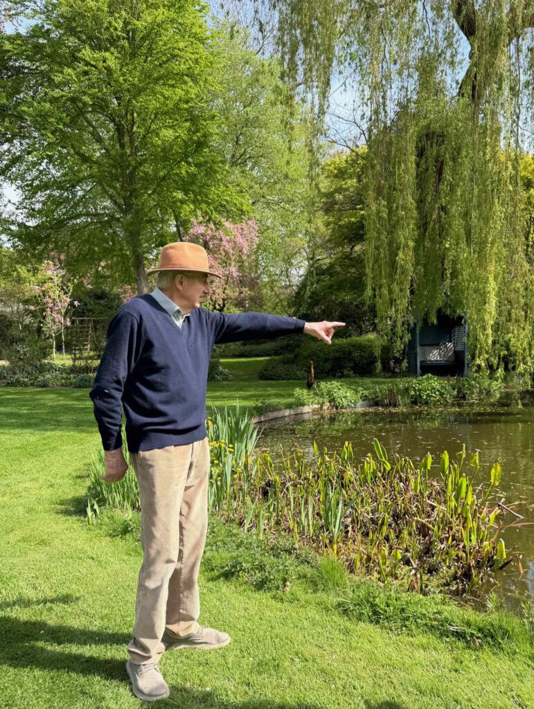 Celles-parc-de-la-Feuillerie-proprietaire-avec chapeau