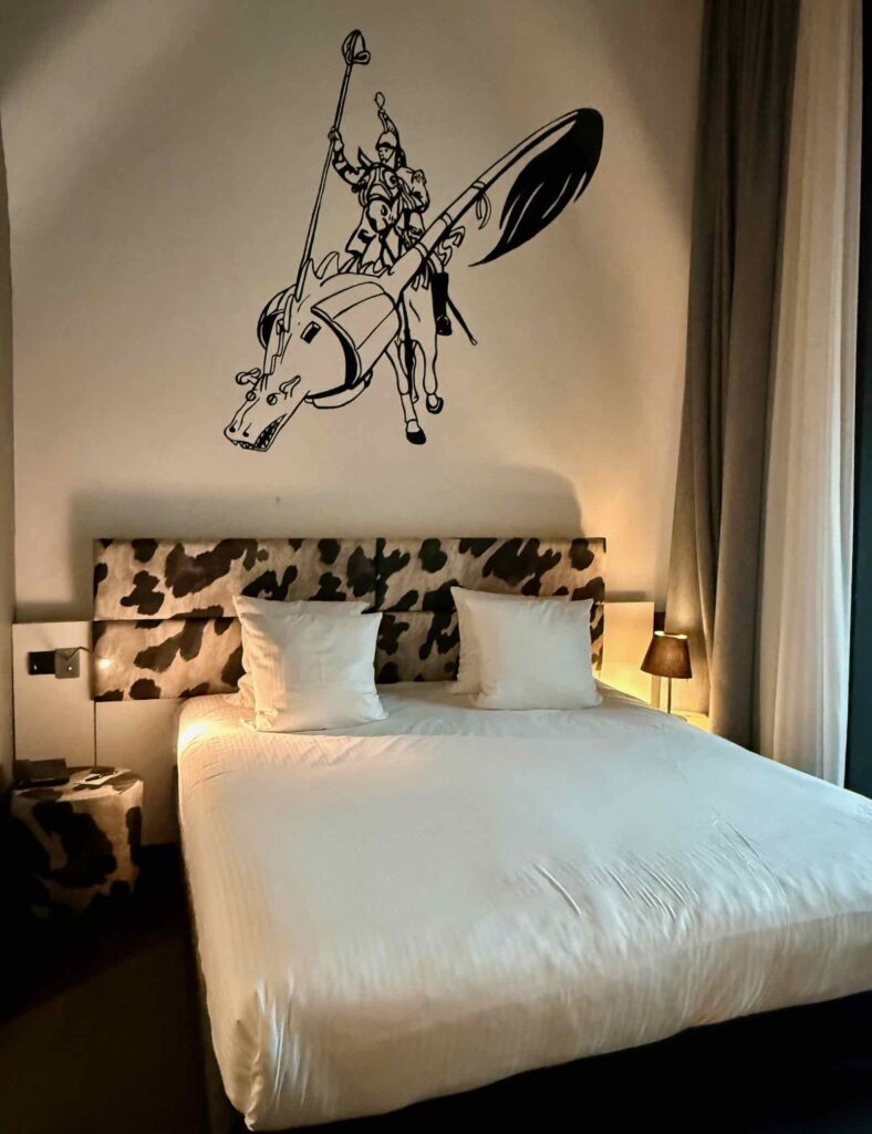 En-Wallonie-si-on-dormait-dans-une-ancienne-eglise-hotel-Dream-Mons-lit