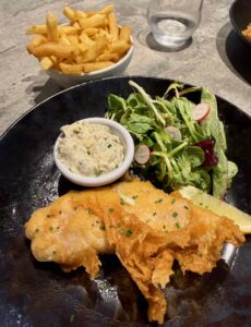 Desvres-La-Parenthese-fish-and-chips