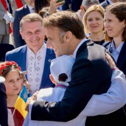 Emmanuel Macron et les Ukrainiens à Paris le 8 mai