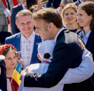 Emmanuel Macron et les Ukrainiens à Paris le 8 mai