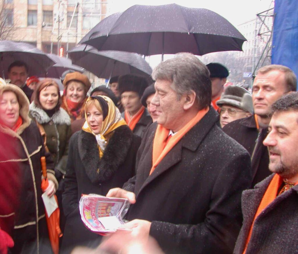 Empoisonné par les services secrets russes, Viktor Iouchtchenko sera finalement élu Président de la République. Photo @Henri Dudzinski