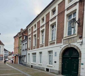 Hesdin-maison-natale-abbe-Prevost-batiment