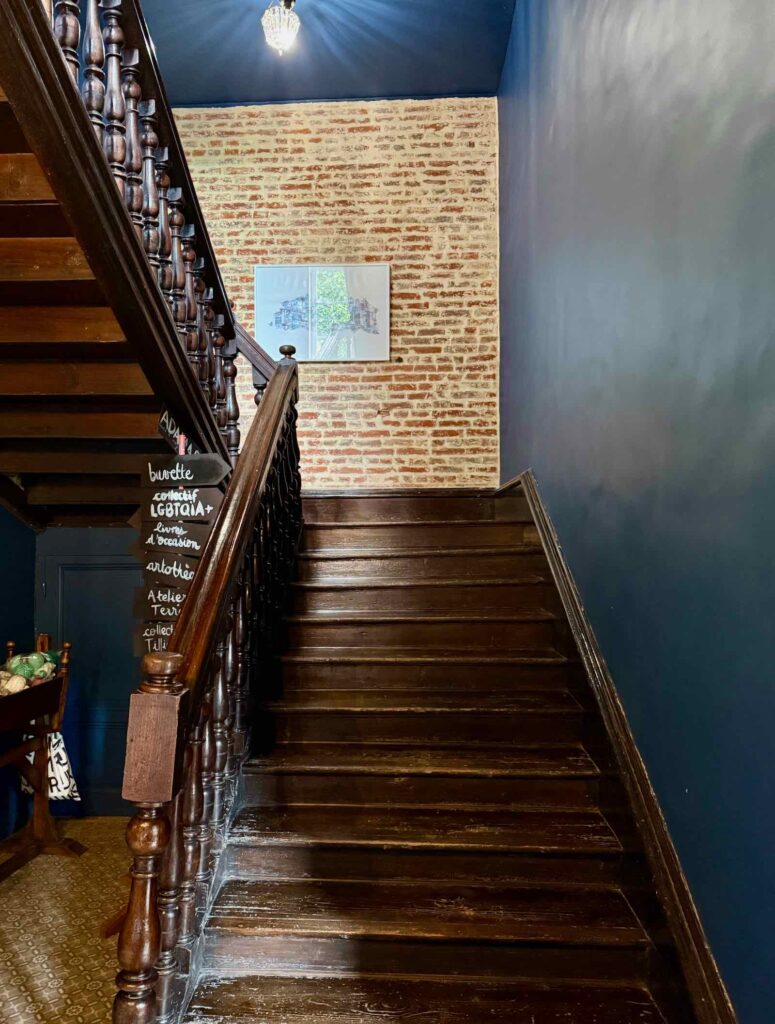 Hesdin-maison-natale-abbe-Prevost-escalier