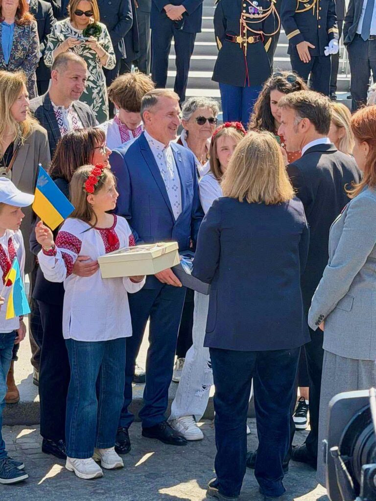La délégation de Drohobytch a pu rencontrer le Président Macron.