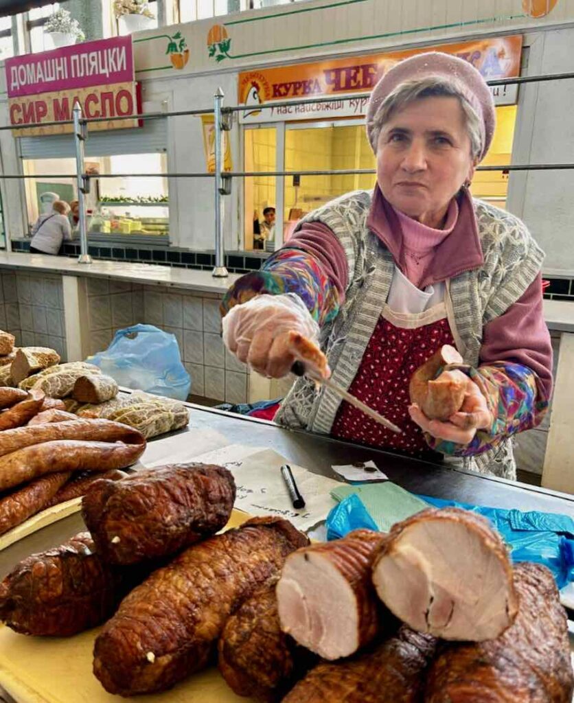 Lviv-marche-vendeuse