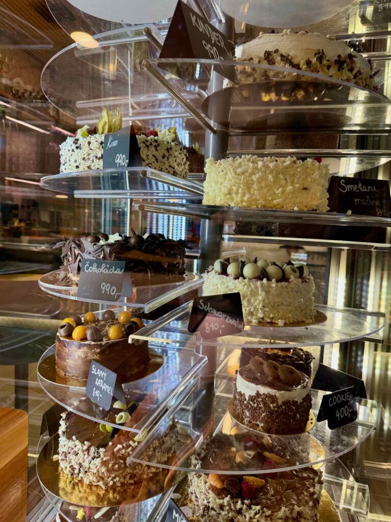Olomouc-cafe-Opera-gateaux