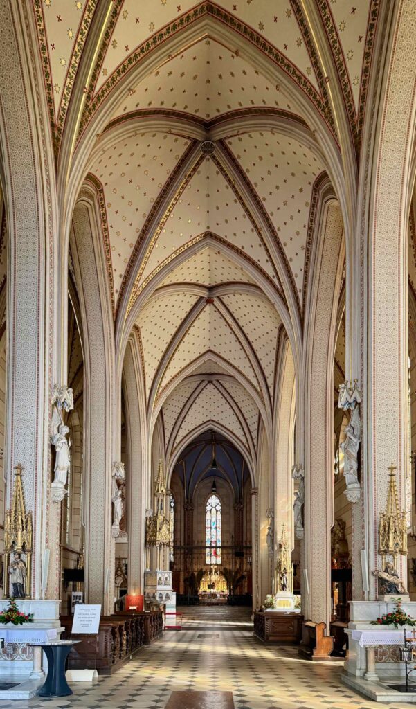 Olomouc-cathedrale-saint-Wenceslas-interieur