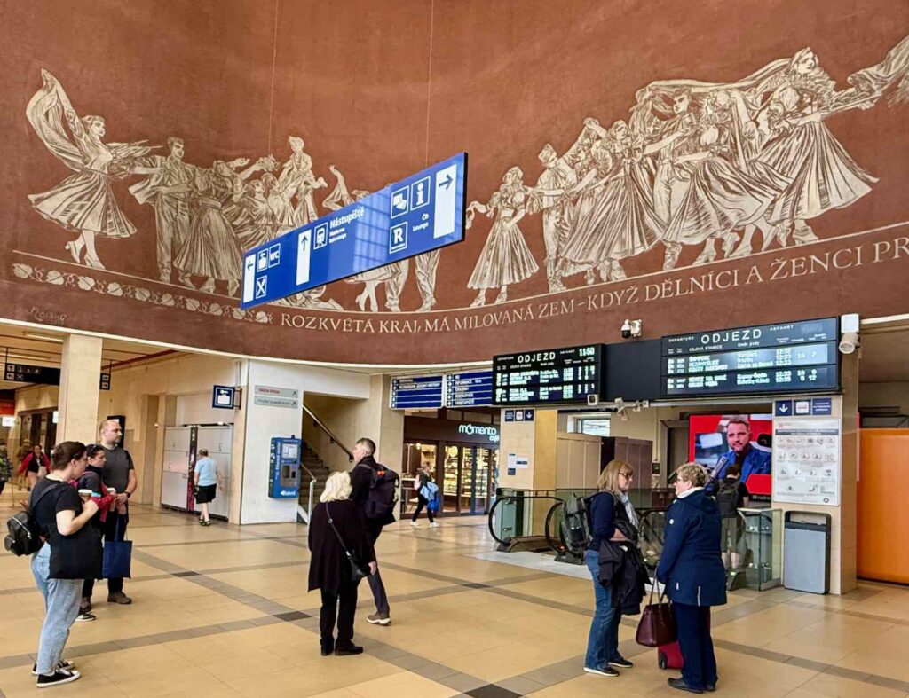 Olomouc-gare-hall-accueil