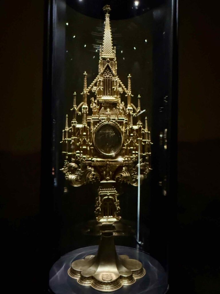 Olomouc-musee-archidiocesain-salle-du-tresor-de-Moravie