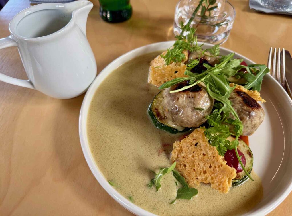 Olomouc-restaurant-Telegraph-Pulse-plat