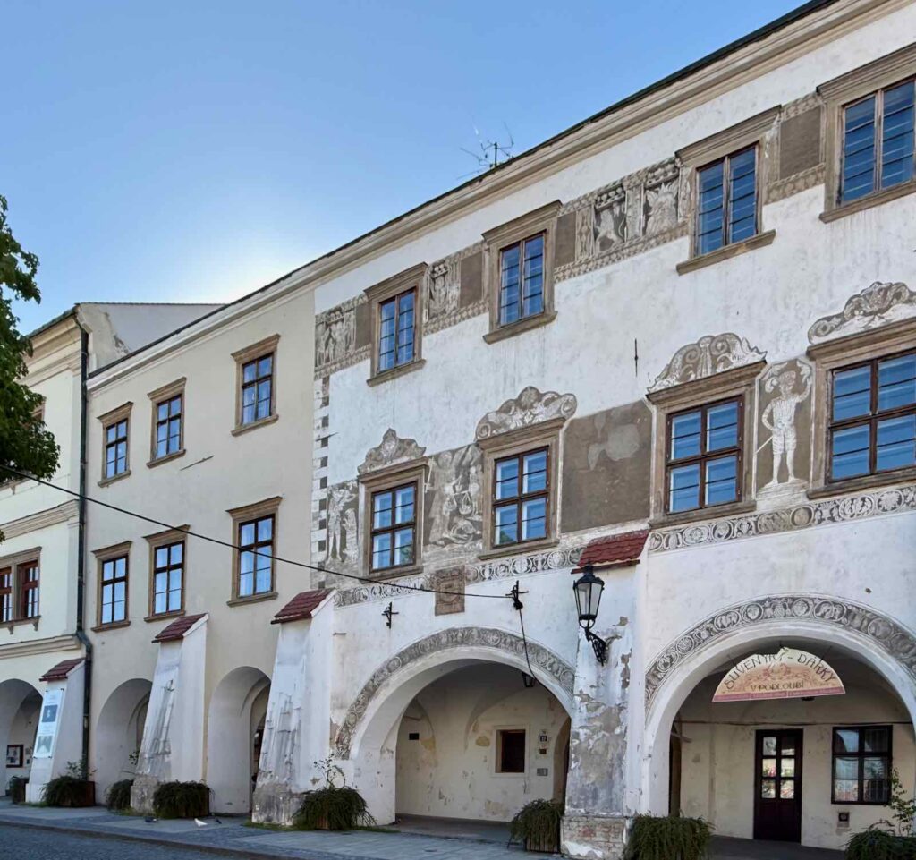 Tchequie-Kromeriz-maison-avec-fresques