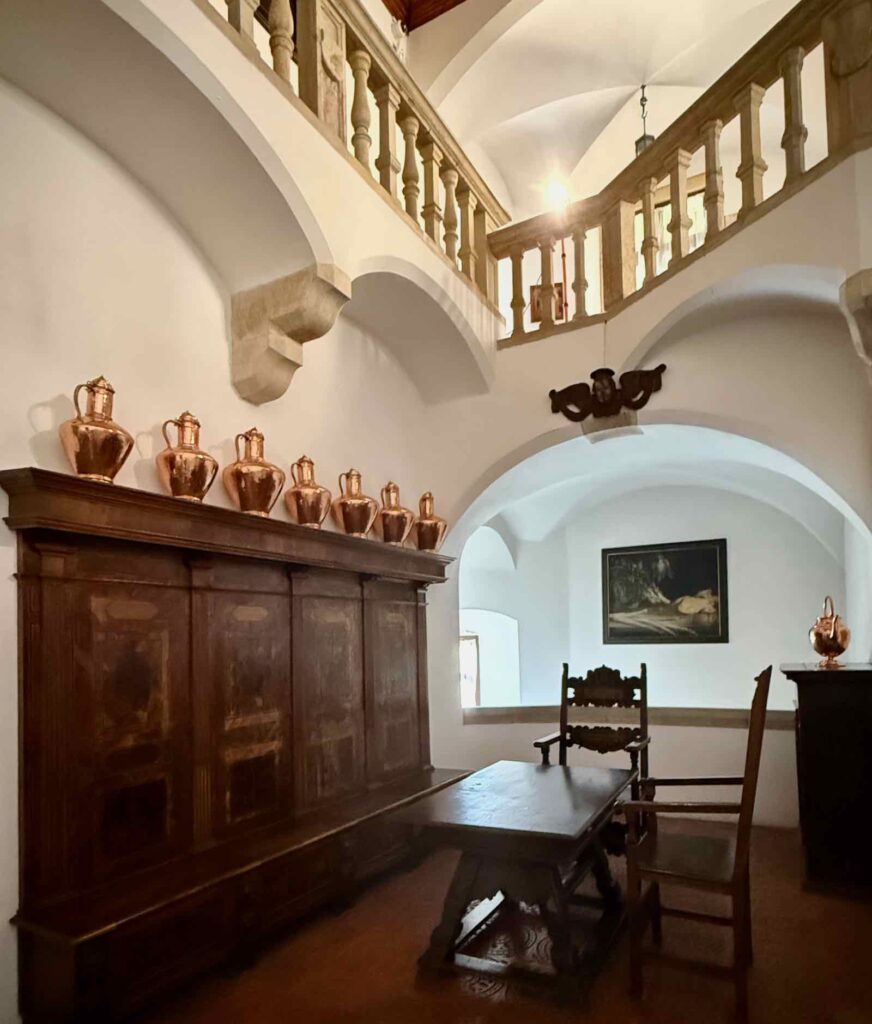 Tchequie-chateau-de-Bouzov-interieur