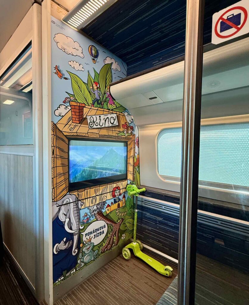 Train-en-Tchequie-espace-enfants