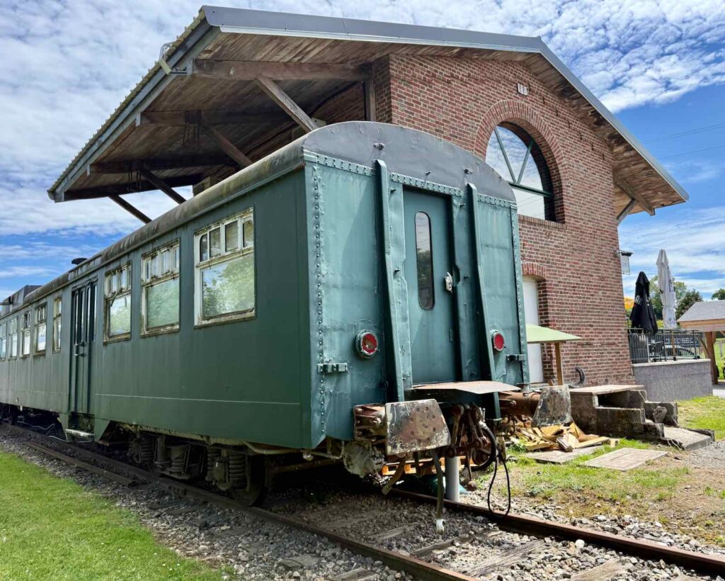 Thierache-Marly-Gomont-estaminet-La-Halle-wagon-cuisine