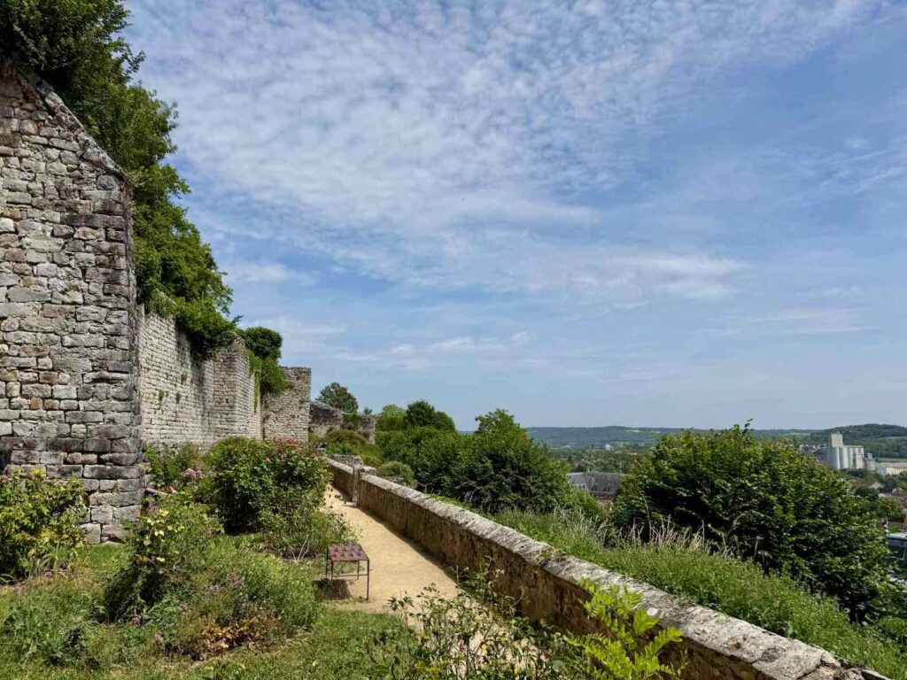 Chateau-Thierry-en Champagne-promenade-pied-rempart