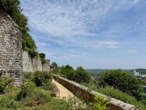Chateau-Thierry-en Champagne-promenade-pied-rempart