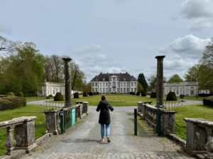 Chateau-d-Attre-entree