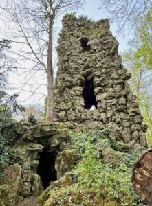 Chateau-d-Attre-rocher-artificiel