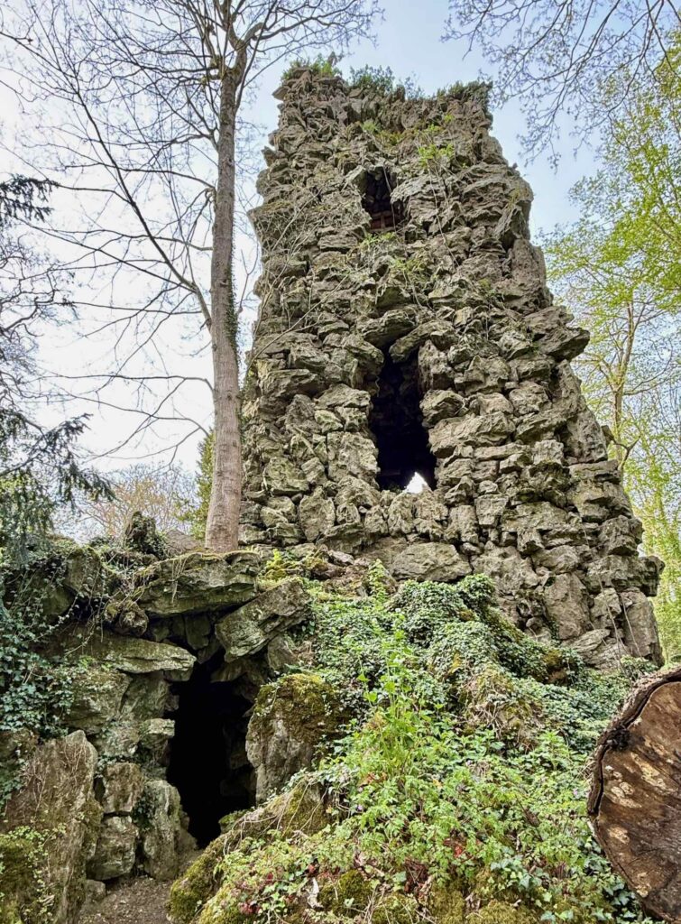 Chateau-d-Attre-rocher-artificiel