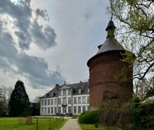 Chateau-d-Attre-tour-brique