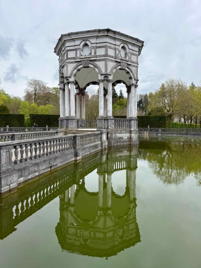 Chateau-d-Enghien-pavillon