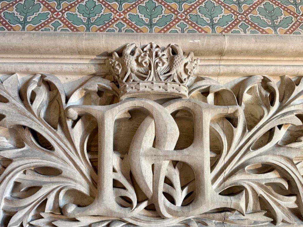 Chateau-de-Pierrefonds-N-et-E-entrelaces