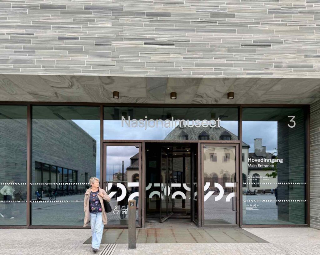 Le Musée national d'Oslo réserve à ses visiteurs des heures de découverte et de bonheur...