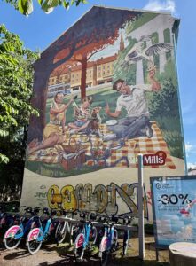 À Oslo, on prend le temps de vivre et de renseigner le visiteur avec beaucoup de gentillesse et avec le sourire. Cool !