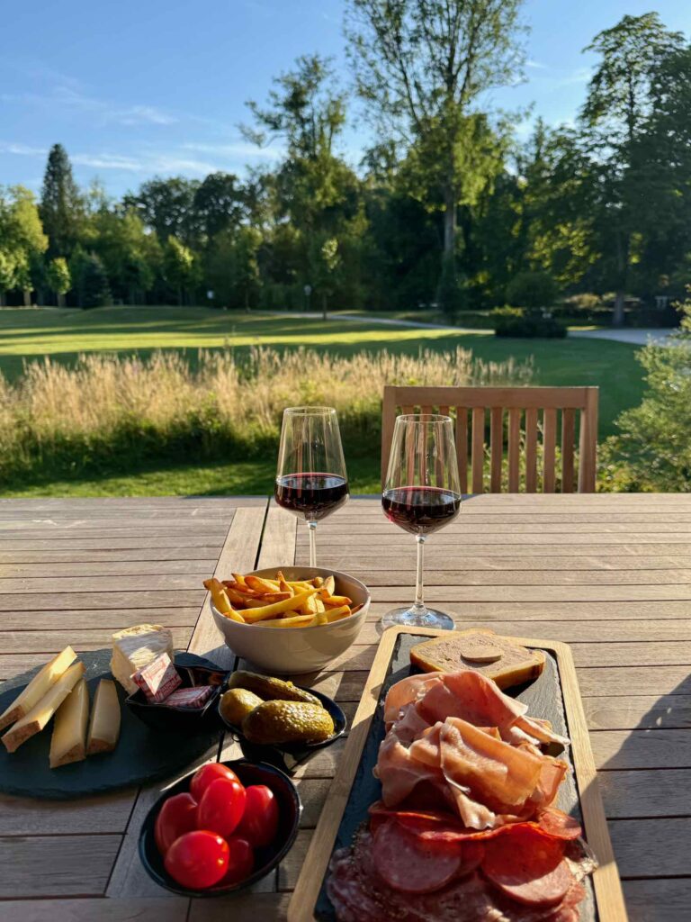 Oise-Le-Moulin-de-L-Ortille-repas