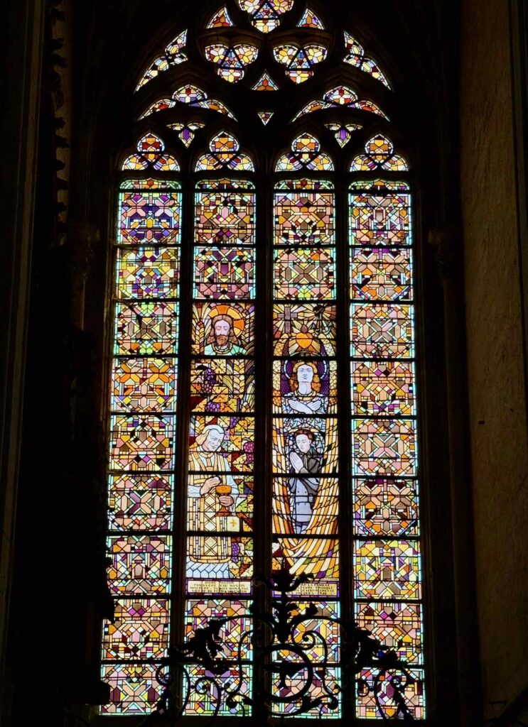 Saint-Quentin-Art-deco-basilique-vitrail