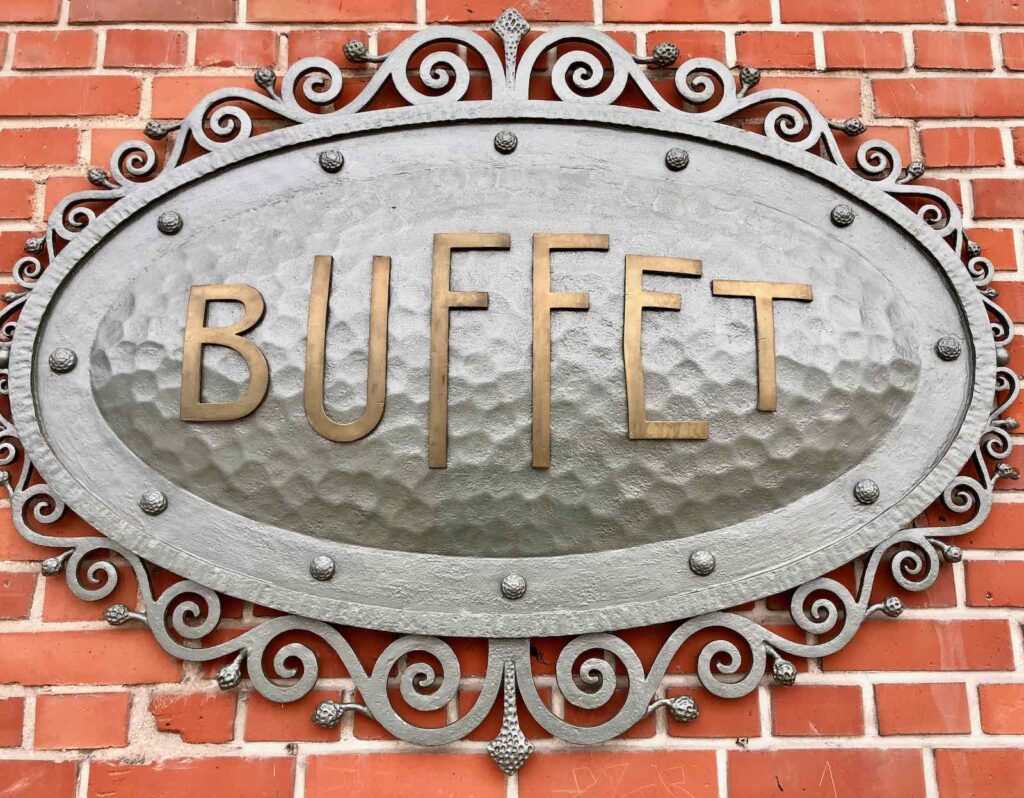 Saint-Quentin-Art-deco-buffet-de-la-gare-plaque
