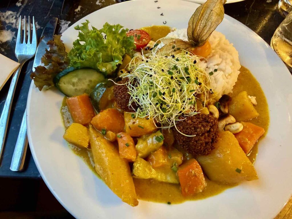 Cafés-viennois-cafe-Goldegg-plat-vegetarien