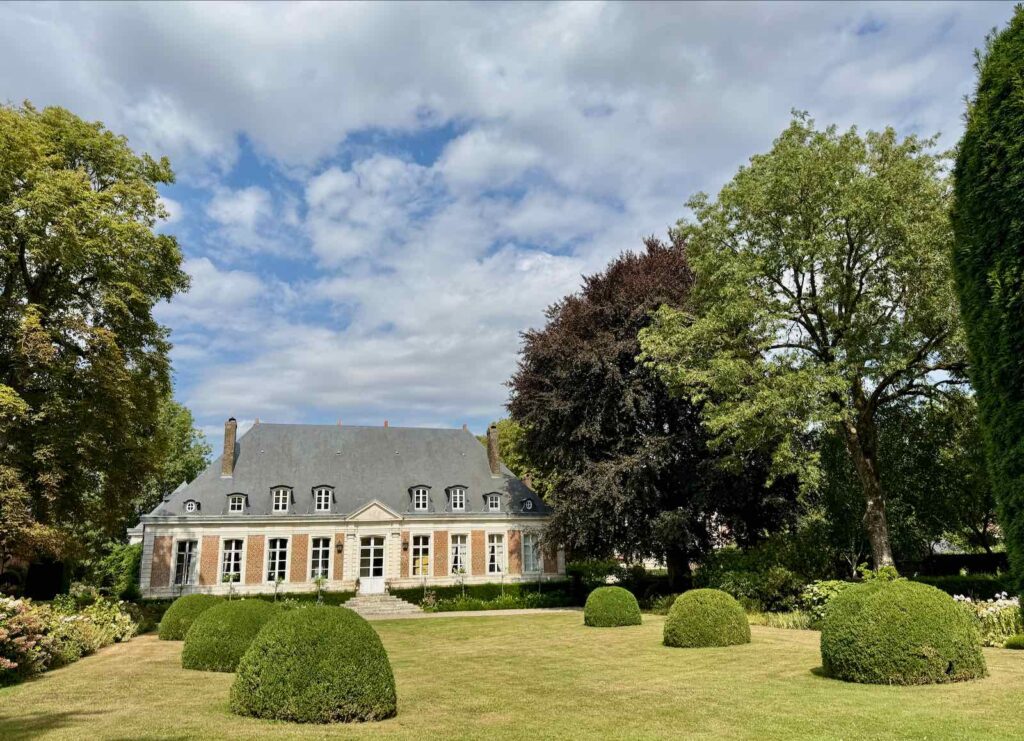 Les-Jardins-de-Maizicourt-le-tapis-vert