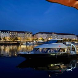 Prague-Vltava-la-nuit